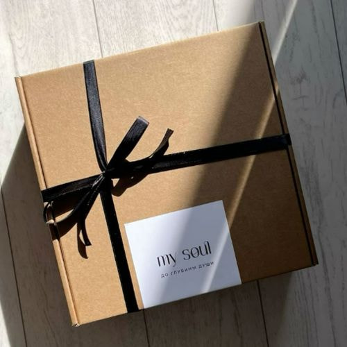 Hộp Carton nắp gài 27x22x5cm, 3 lớp, sóng E, mặt nâu đáy mộc