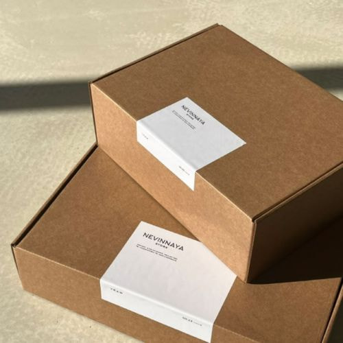 Hộp carton 32x32x6.5cm nắp gài, 3 lớp, sóng E, mặt nâu đáy mộc