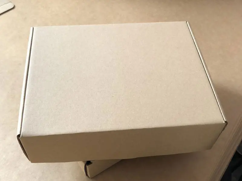 hộp nắp gài là gì? hộp nắp gập, hộp carton nắp gập, hộp giấy nắp gập