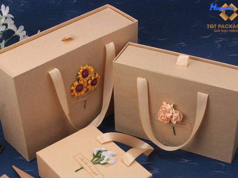 Hupuna là xưởng sản xuất hộp carton có quai xách uy tín, giá tốt