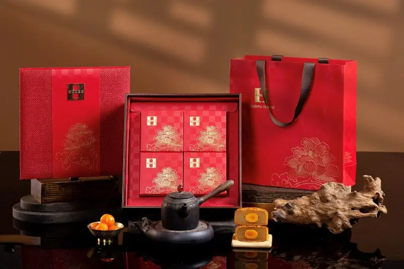 bánh trung thu Madame Hương.
