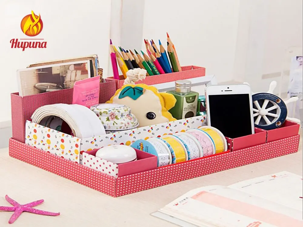 Làm giá đựng sách từ bìa carton cũ