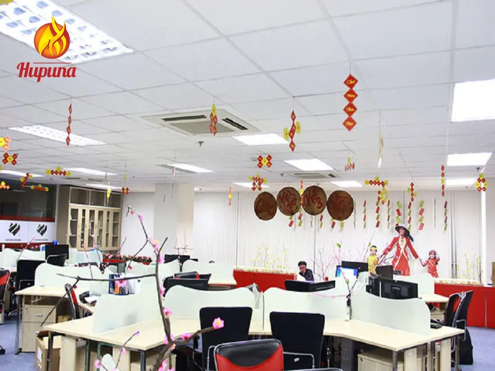 Trang trí Tết văn phòng bằng phụ kiện 