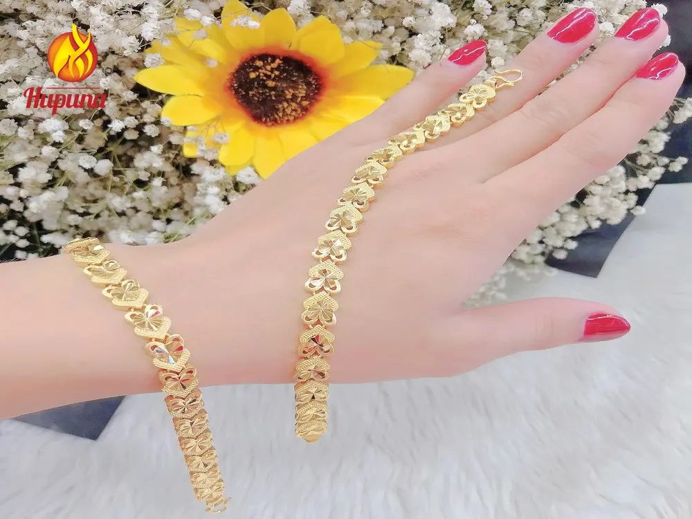 ngày valentine là ngày mấy, quà valentine cho vợ, valentine là ngày mấy, những câu chúc valentine, valentine tặng gì, bánh kem valentine, funny valentine, hộp quà valentine, lời chúc valentine cho bạn trai, lời chúc valentine cho vợ, quà valentine cho người yêu, ý nghĩa ngày valentine