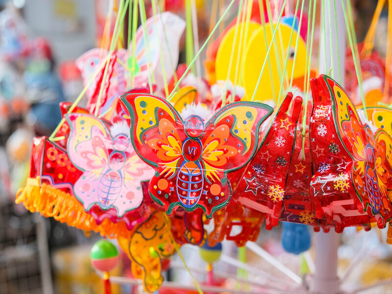 Lồng đèn hình con vật, nhân vật hoạt hình