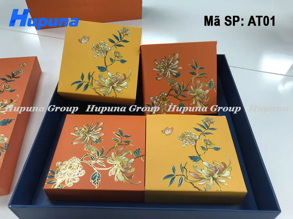 hop-dung-banh-trung-thu-bach-hoa-uyen-nguyet-at01-23