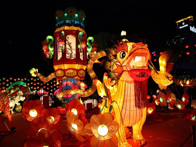 Phá cỗ trung thu là gì?
