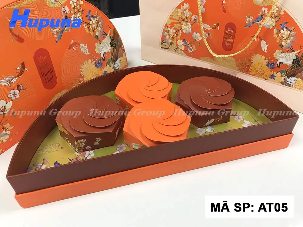 hop-dung-banh-trung-thu-van-thuy-thanh-ngu-at05-28