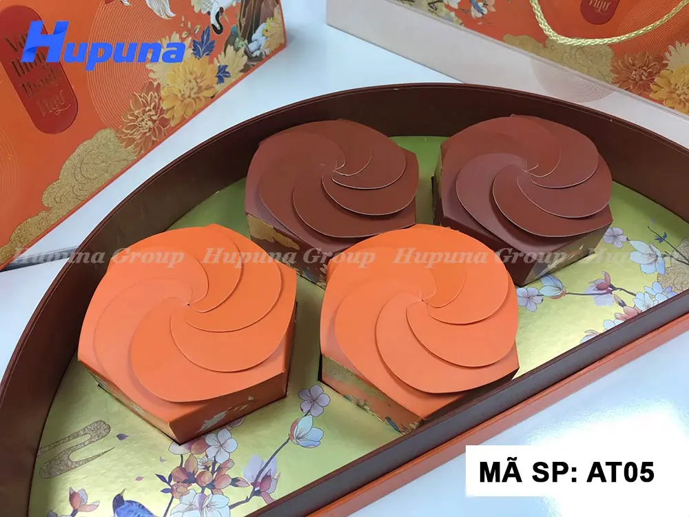 hop-dung-banh-trung-thu-van-thuy-thanh-ngu-at05-29