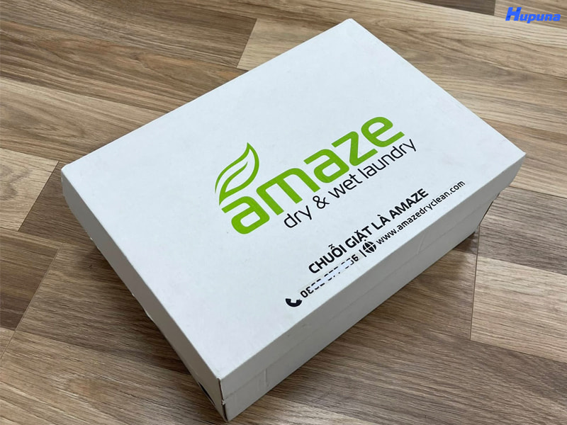 Hộp giấy của chuỗi giặt là Amaze