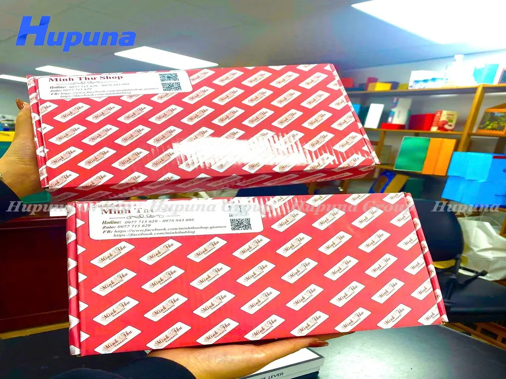 Hộp carton nắp gài Minh Thư Shop sau khi hoàn thiện