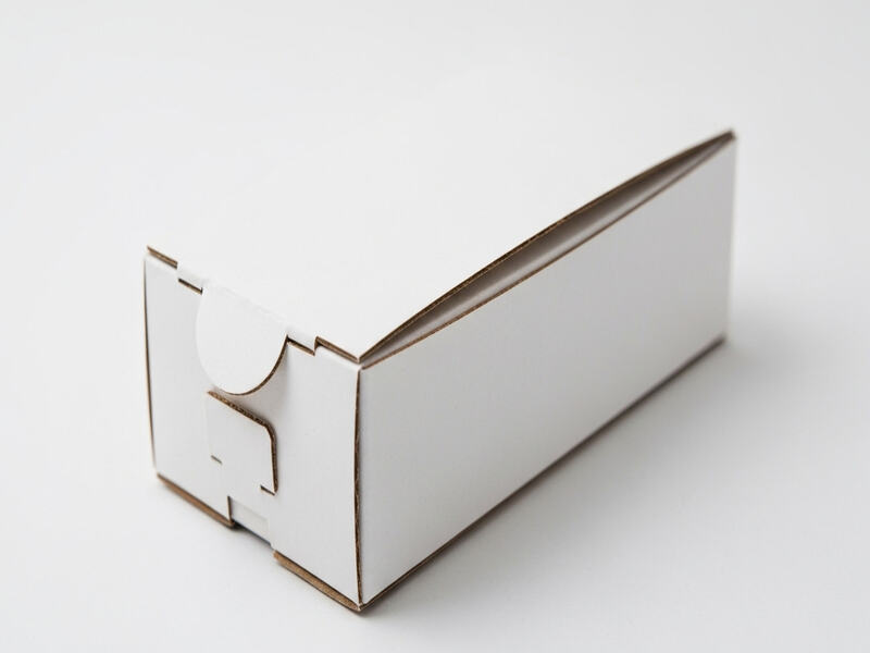 Hộp carton 20x10x5cm nắp gài 3 lớp trắng nâu