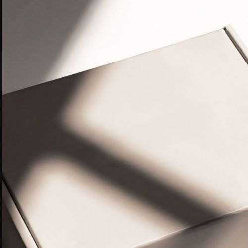 Hộp carton 35x25x5cm nắp gài 3 lớp 2 trắng