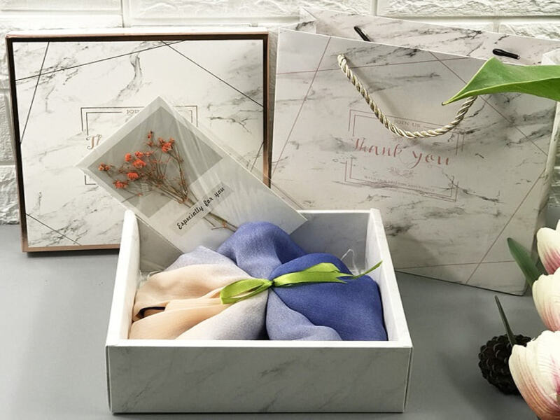 Hộp carton nắp âm dương