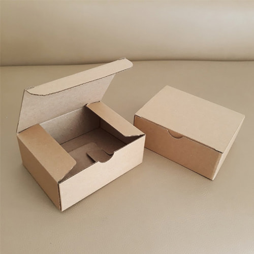 Hộp Carton Nắp Cài Đáy Chéo : Giải Pháp Đóng Gói Tối Ưu
