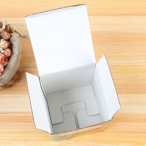 Hộp carton nắp cài đáy chéo ảnh 4