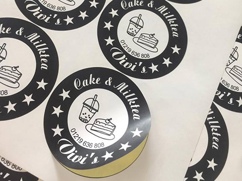 in-tem-nhan-decal-dan-ly-cafe-tra-sua-hop-nhua-bao-bi-tai-ben-luc_0_1585361326