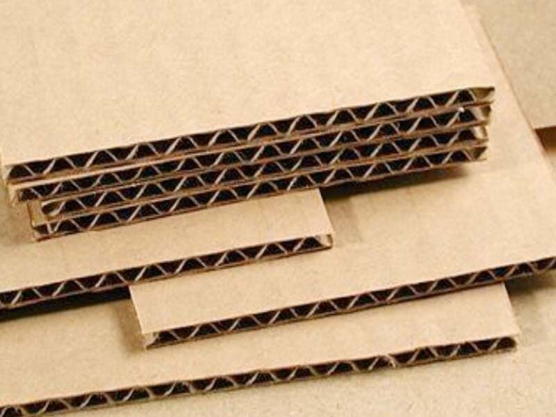 Công cụ và lưu ý khi áp dụng công thức tính trọng lượng thùng carton