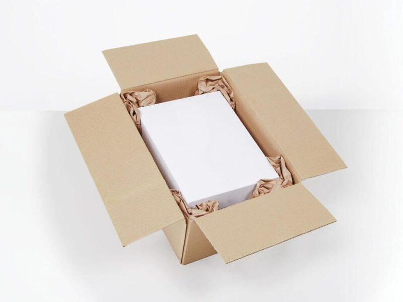 Tiến hành đóng gói sản phẩm