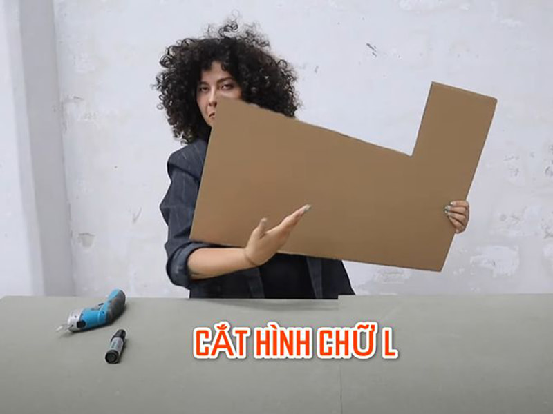 Cách làm ghế bằng bìa cát tông phần khung, đáy và tựa lưng
