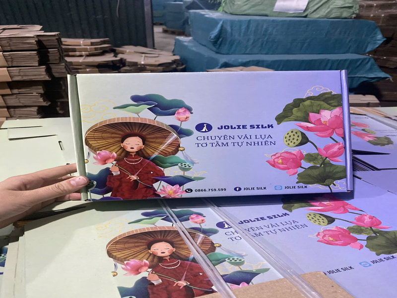 Mẫu hộp đựng vải in offset của thương hiệu Jolie Silk