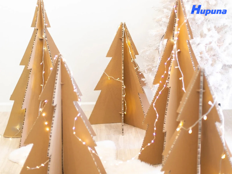 Cây thông Noel sau khi hoàn thành