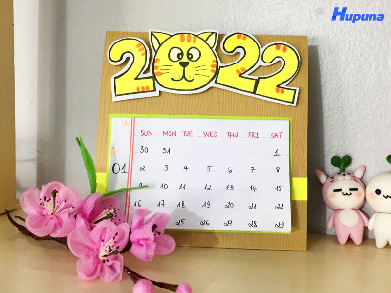 Làm lịch để bàn bằng bìa cứng