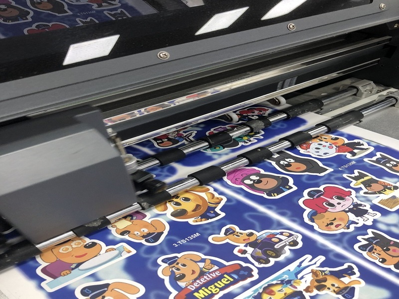 Sticker decal giấy phủ bóng (Glossy Paper Sticker)