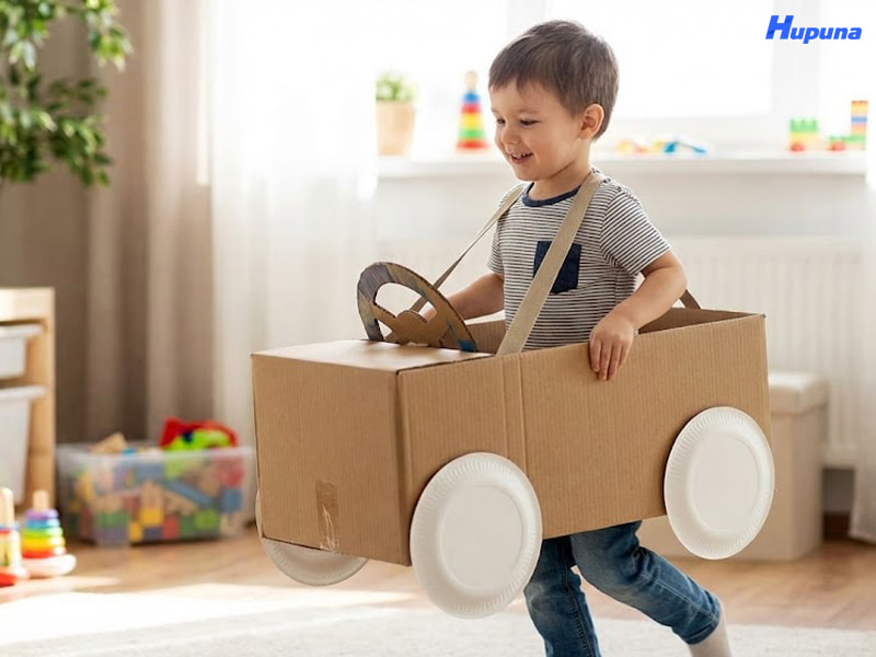 Xe ô tô bằng bìa carton