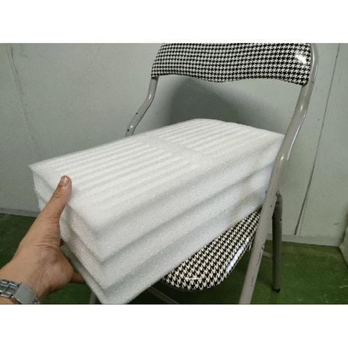 Khay xốp đựng máy tính bảng 20 ngăn ảnh 2