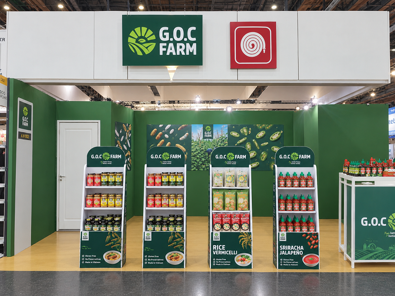 Kệ trưng bày sản phẩm tại gian hàng G.O.C FARM