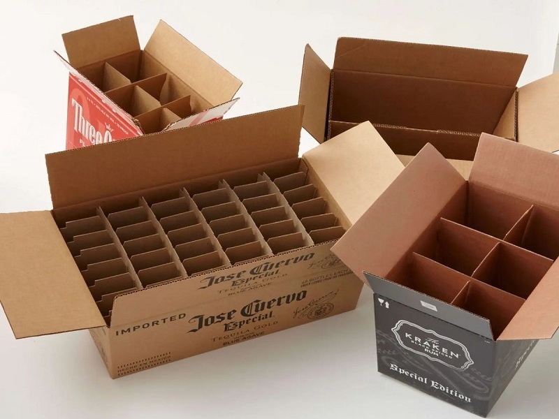 Thùng carton có vách ngăn đóng gói chai lọ thủy tinh và đồ uống